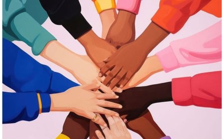 GÖSTERİŞLİ KADIN ALGISI: İMGELER, TOPLUMSAL KALIPLAR VE GERÇEKLİKLERİ 8 MART DÜNYA EMEKÇİ KADINLAR GÜNÜ’NDE YENİDEN GÖZDEN GEÇİRMEK